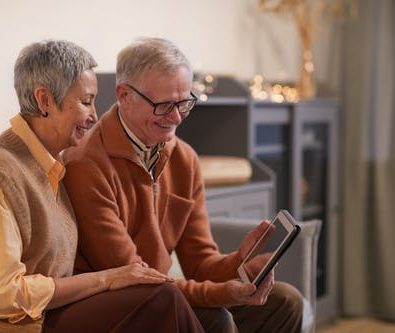 Top 6 Reasons to Live in a Retirement Community