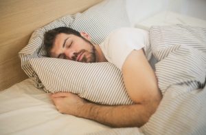 6 Easy Lifestyle Changes to Alleviate Your Sleep Apnea Symptoms and Improve Rest Quality