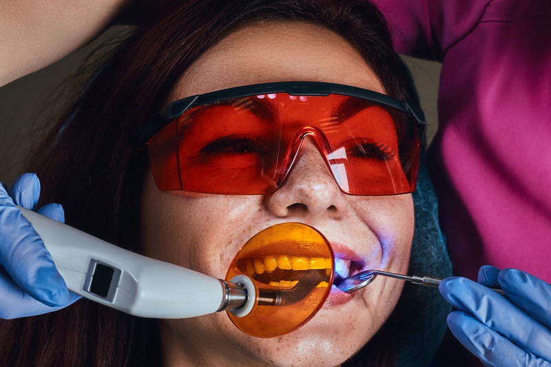 Read more about the article How Does Cosmetic Dental Treatment Enhance Your Smile’s Appearance?